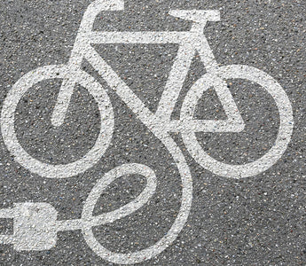 E-Bike Battery Safety Tips - Power Your Ride Responsibly